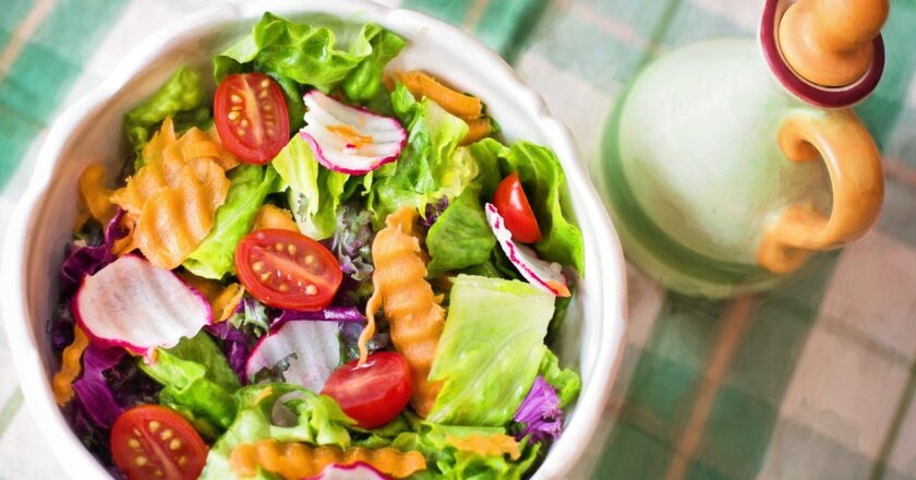 Syrlig salat: 5 tips til syrlige salater